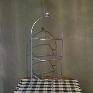 Pampered chef three tiered servimg stand